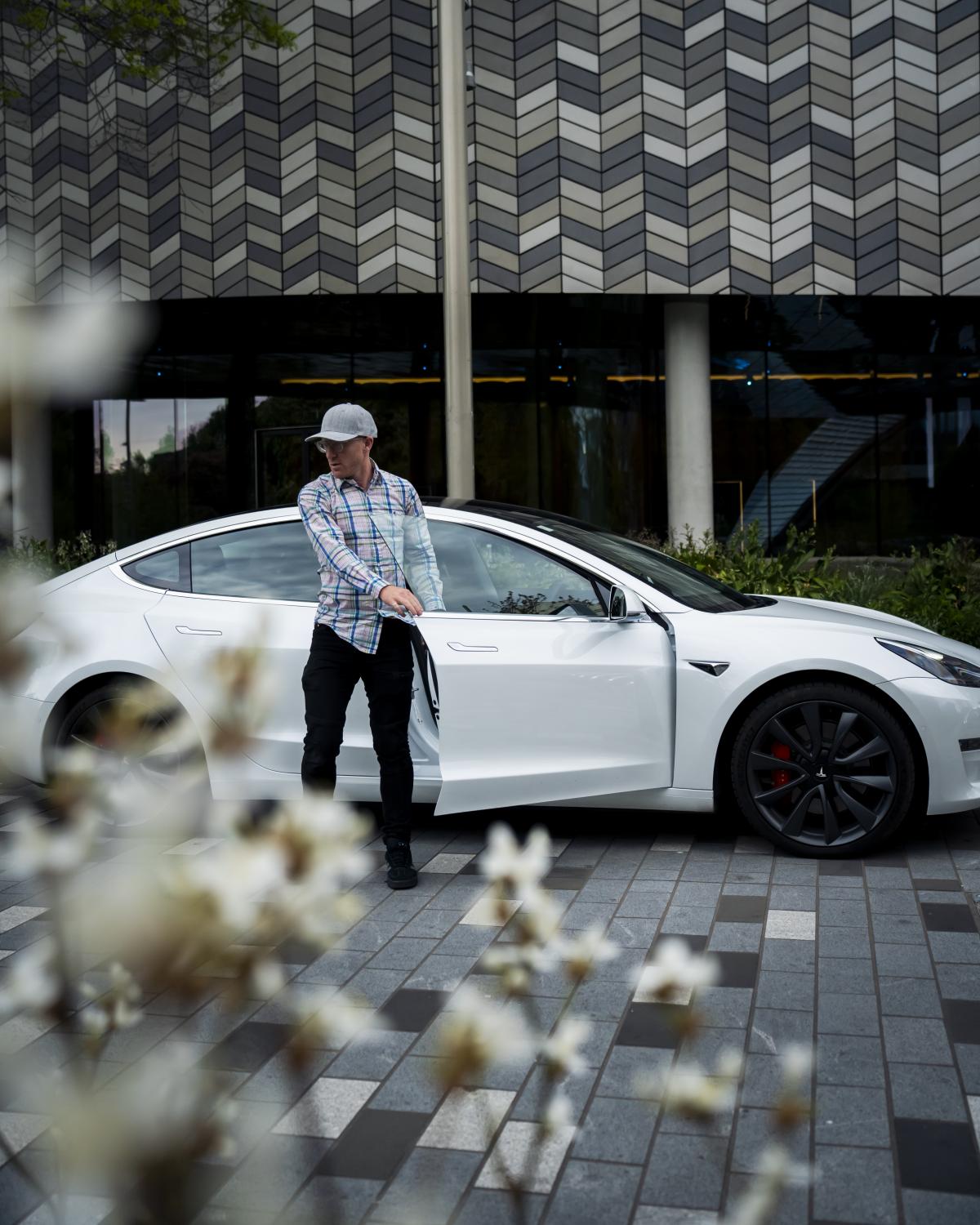 Tesla Model 3 Performance